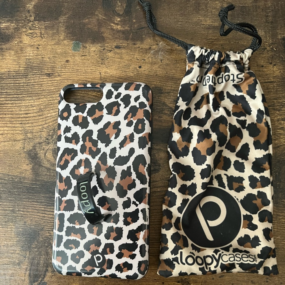 Leopard iPhone 8 Plus loopy phone case